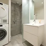 Elegant Cozy Modern Apartment