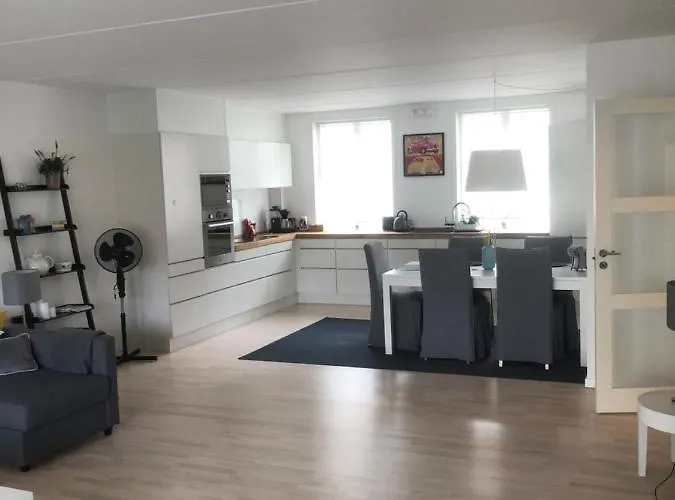 City Lux Apartm, 2 Full Bathrooms, 2Tv