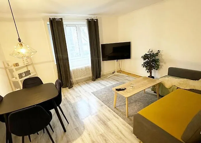 Apartment In Most Pop-Ular Area Norrebro