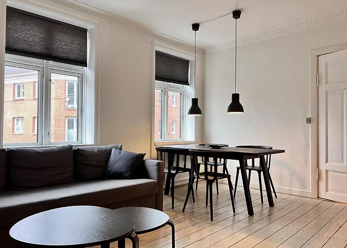 Two Bedroom Apartment In Copenhagen, Rantzausgade 32,