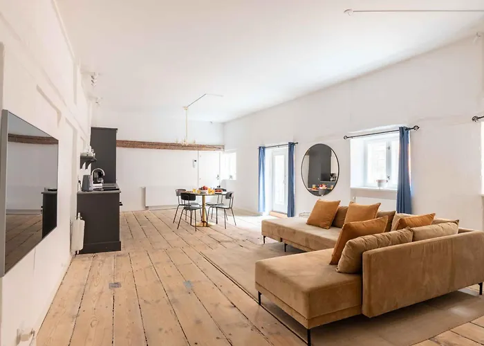 Charismatic Flats In Copenhagen Old Town
