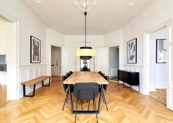 Huge Modern & Central 2Br Loft