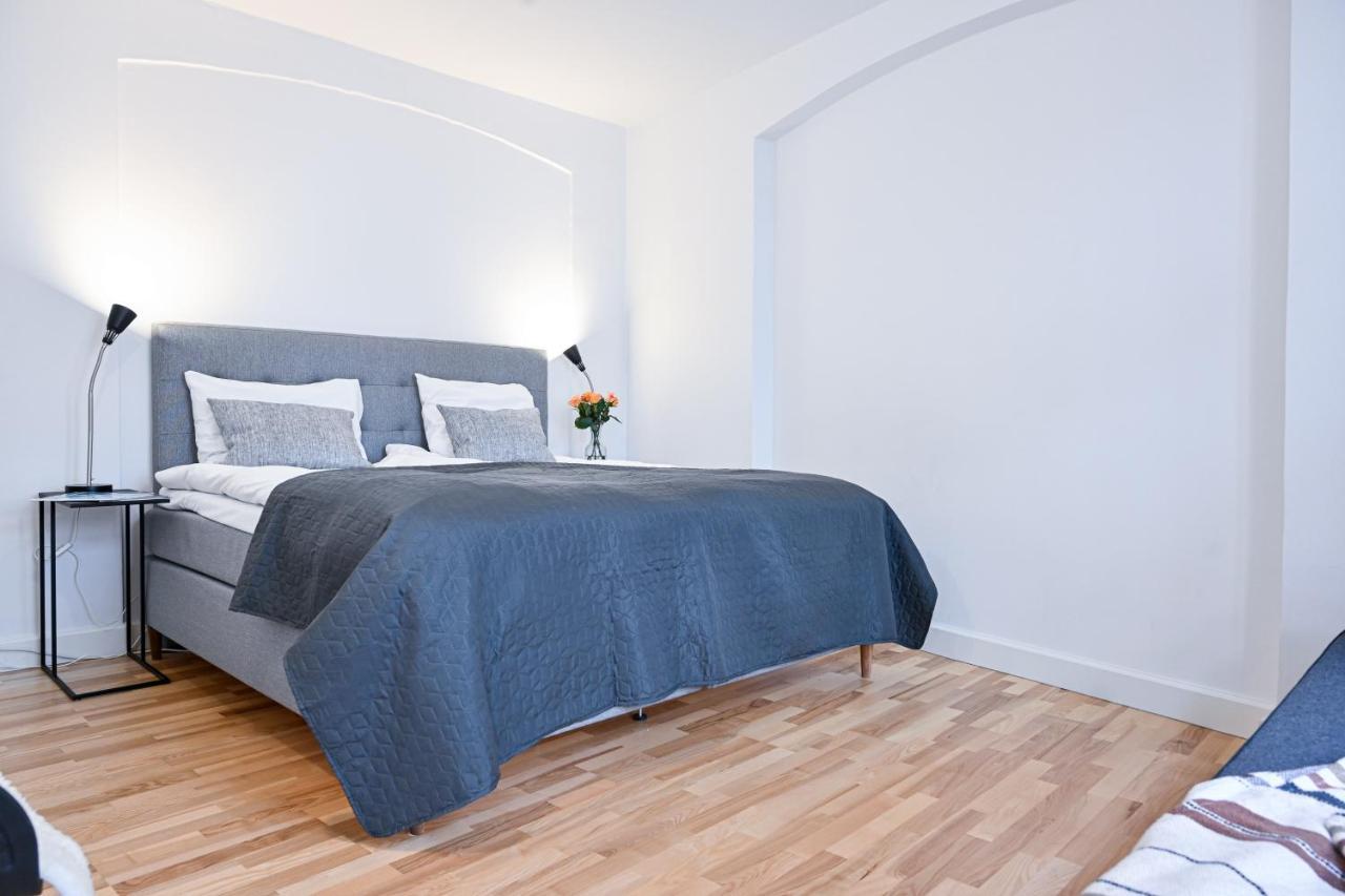 Apartment Sanders Tower - Chic Two-bedroom In Charming