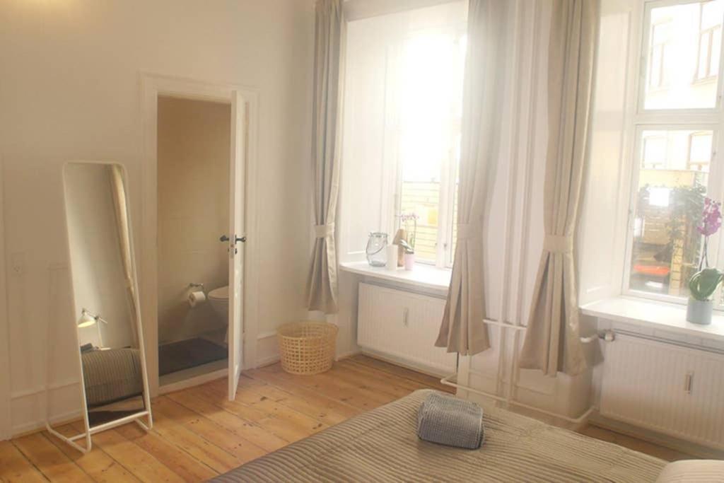 Next To New Harbor / 3 Bedroom & 2 Bath Appartement *