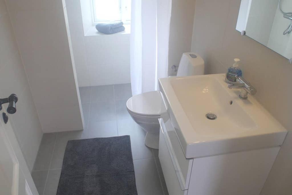 Next To New Harbor / 3 Bedroom & 2 Bath Appartement *