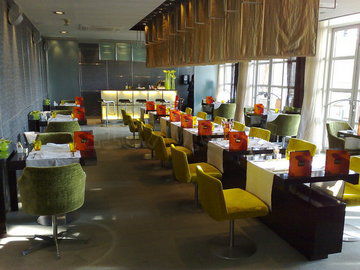 Hotel Ibis Triton 3*