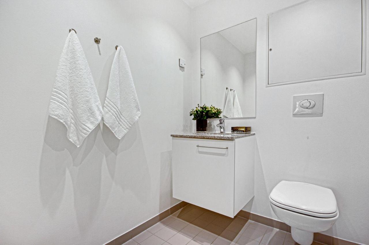 Modern 1-bedroom With A Balcony In Orestad *