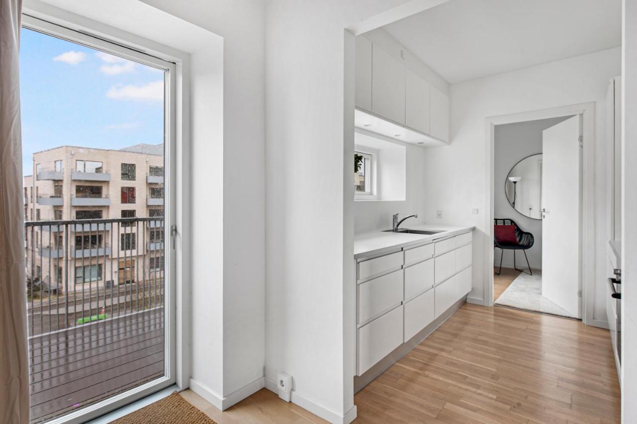 Sanders Arena - Precious Three-bedroom Close To Metro Station Copenhagen