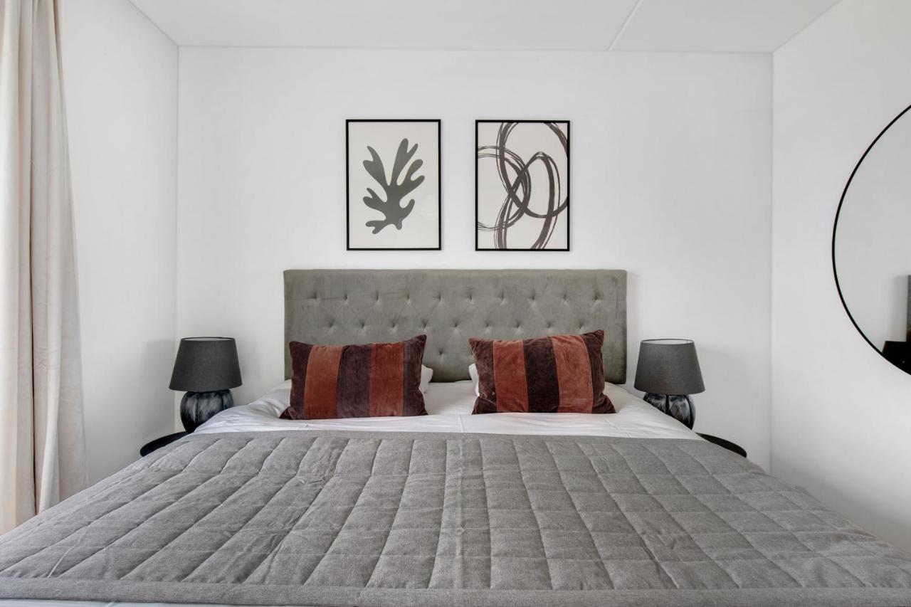 Apartment Sanders Arena - Precious Three-bedroom Close To Metro Station