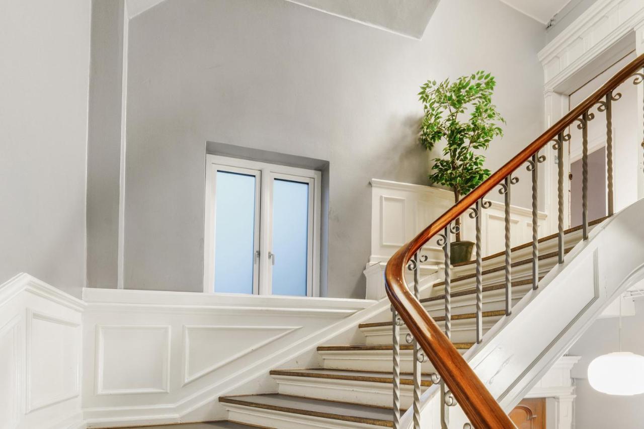 250 Sqm Smack Bang In The Center Of Huoneisto *
