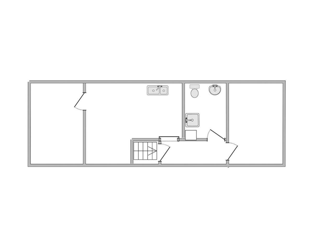 Sanders Tower - Chic Two-bedroom In Charming