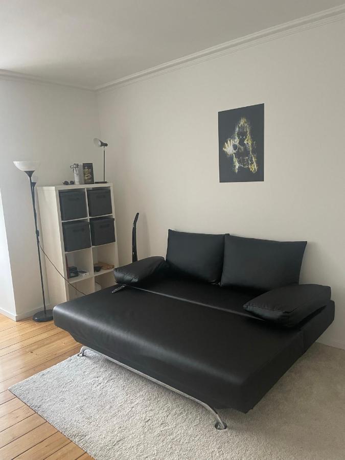 Homestay Private Spacious In Shared Apartment, Amager *