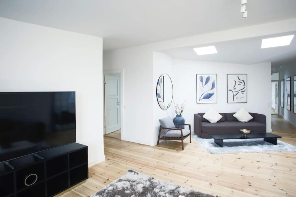 Bright 3br Flat With Balcony And Amazing View * Copenhaga