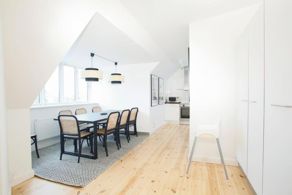 Bright 3br Flat With Balcony And Amazing View Apartamento Copenhaga