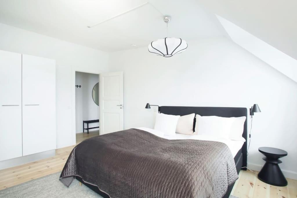 Bright 3br Flat With Balcony And Amazing View * Copenhaga
