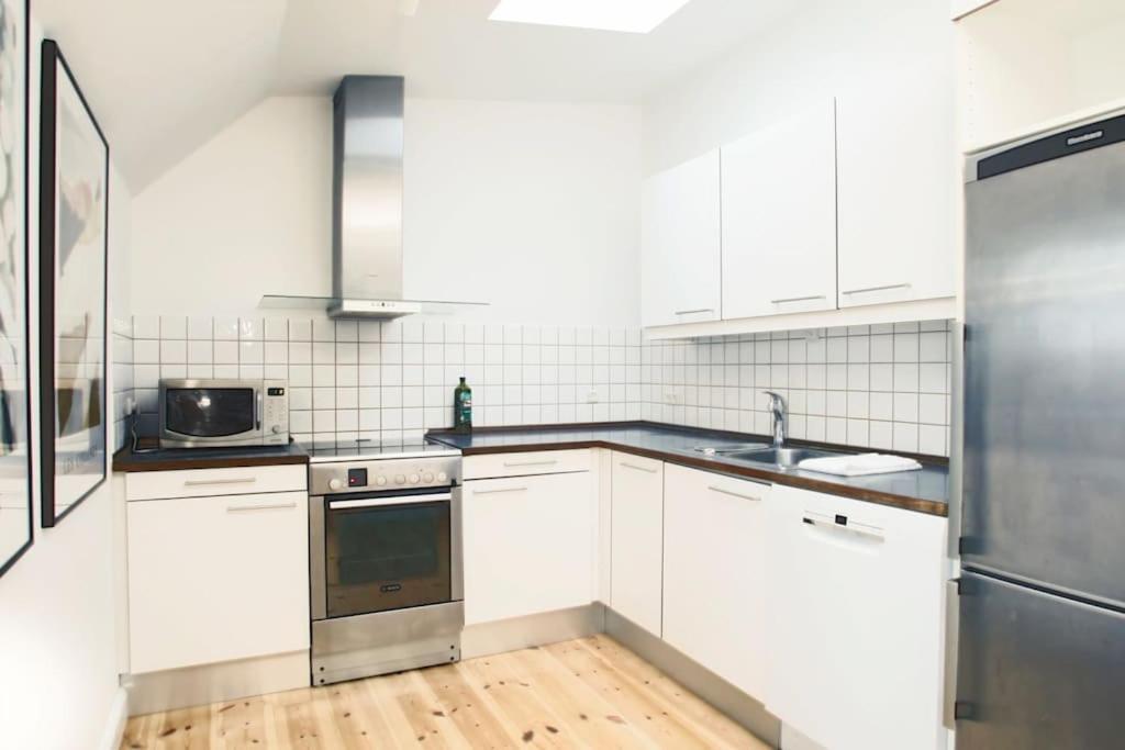 Bright 3br Flat With Balcony And Amazing View Apartamento *