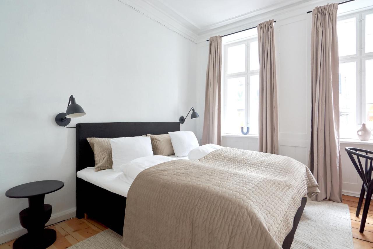 Bright In The Old Town Of Apartment *