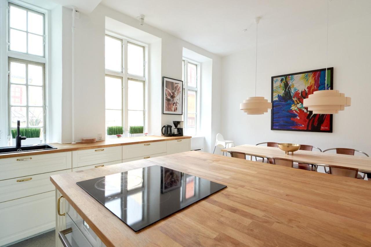 Bright In The Old Town Of Apartment *