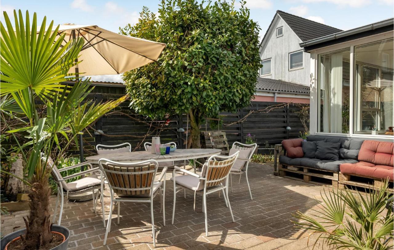 Casa vacanze Gorgeous In S With Kitchen
