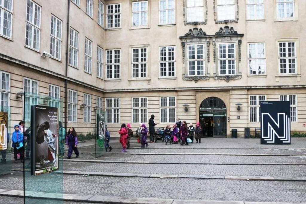 The Heart Of Copenhagen-queen's Neighbor Apartamento