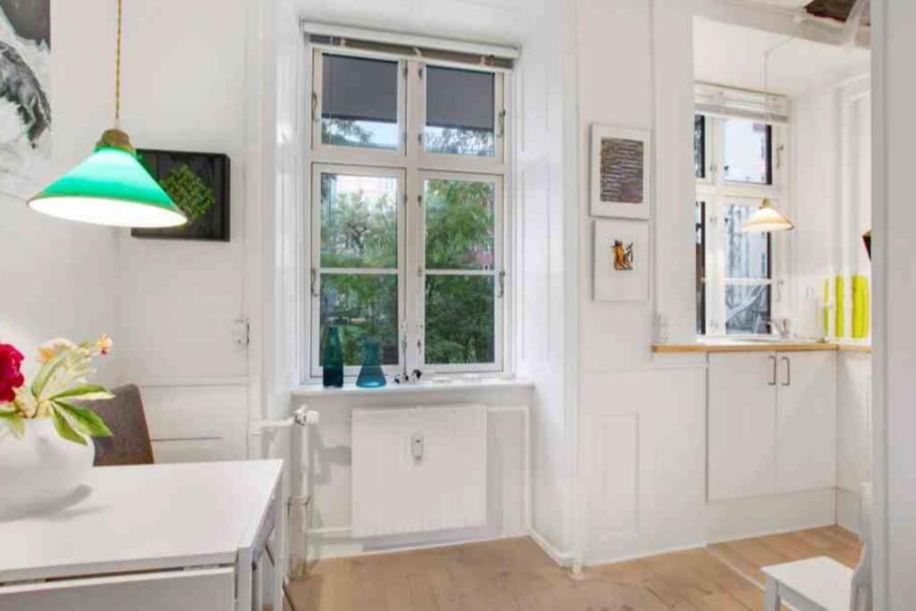 The Heart Of Copenhagen-queen's Neighbor Apartamento *