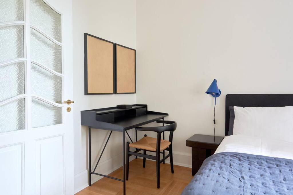 Spacious 3 Bedroom Manor Flat Next To Tivoli Apartment