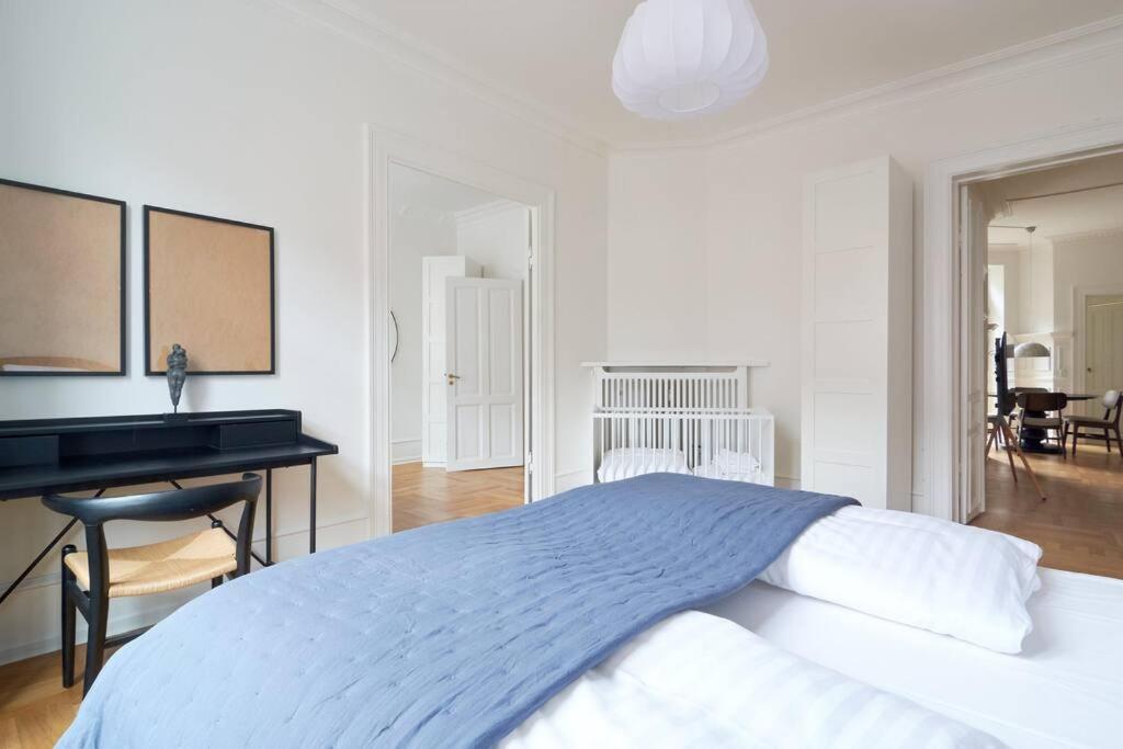 Apartment Spacious 3 Bedroom Manor Flat Next To Tivoli *