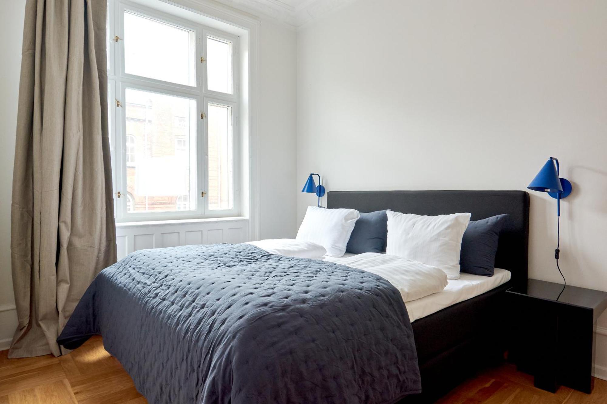 Spacious 3 Bedroom Manor Flat Next To Tivoli Apartment