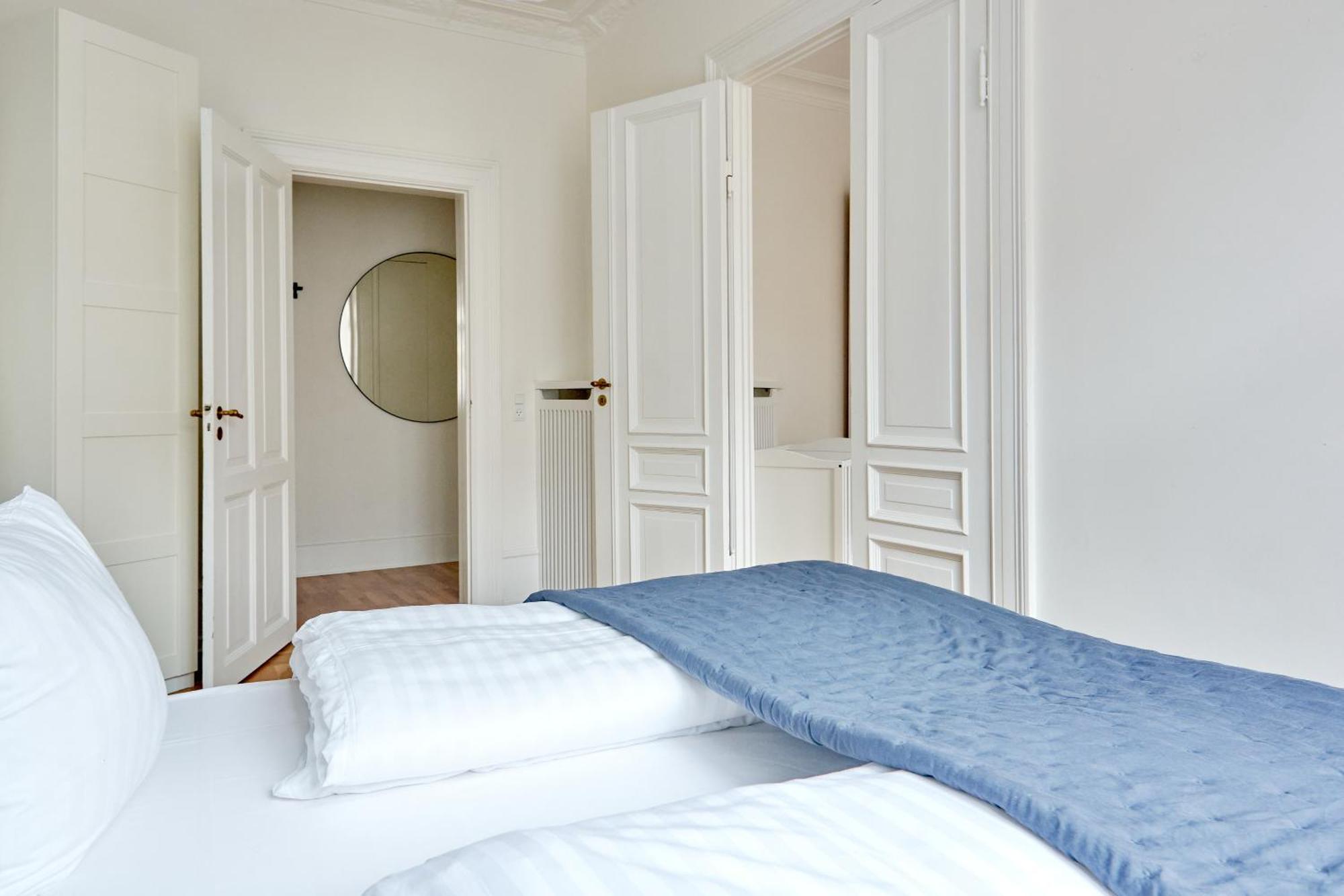 Spacious 3 Bedroom Manor Flat Next To Tivoli Apartment