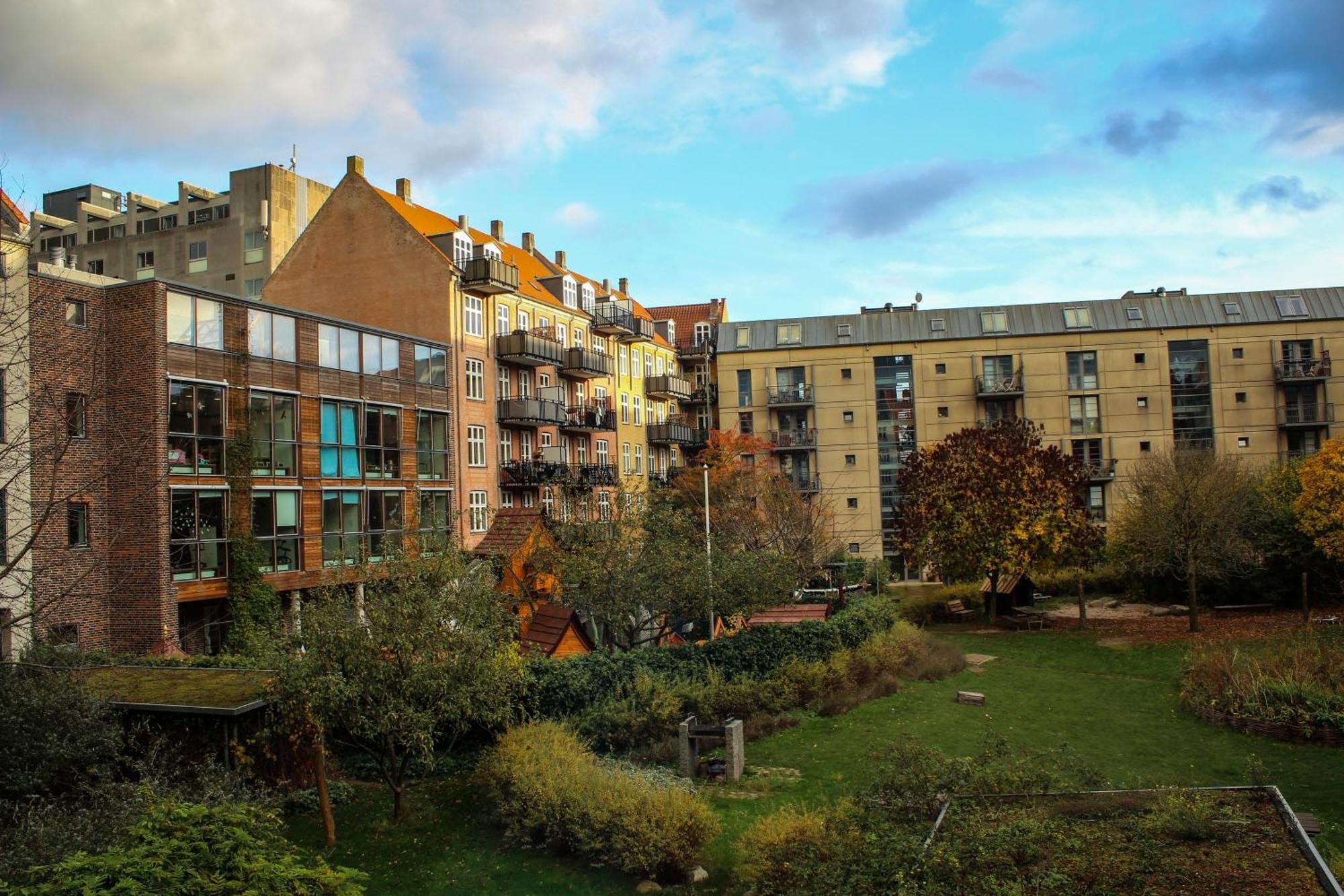 Centrally Located 4 *