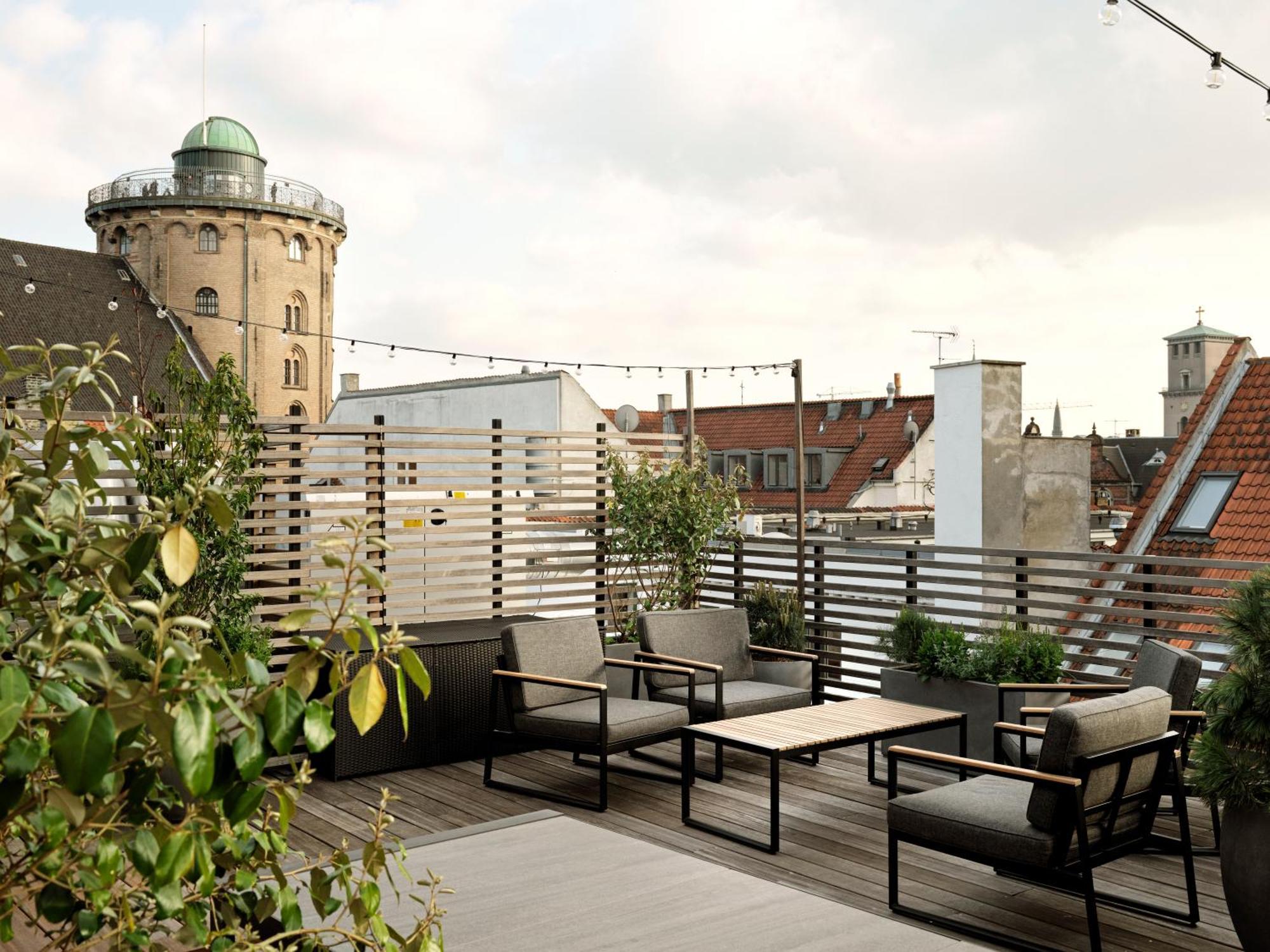 Aperon Aparthotel