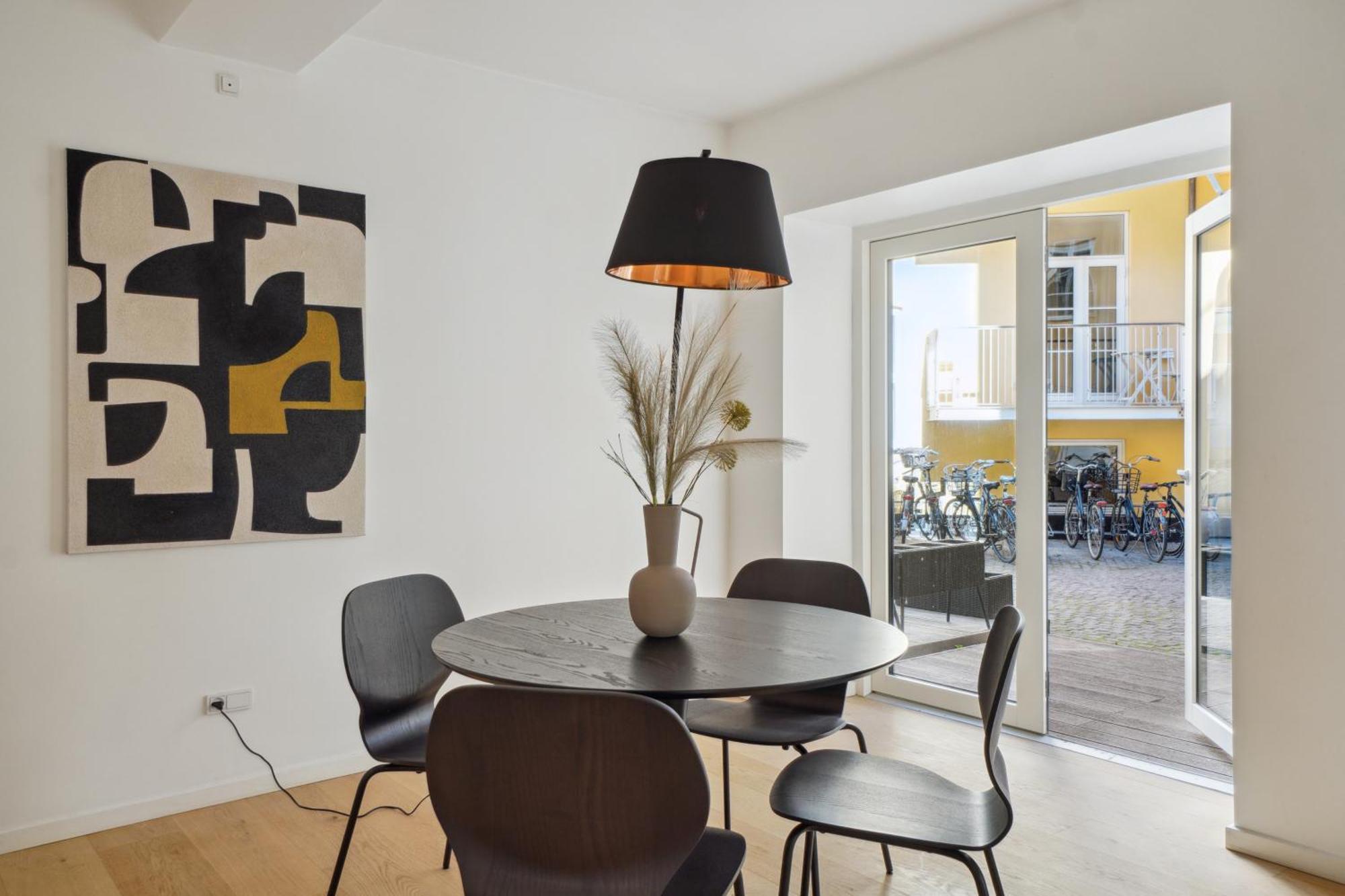 Nyrenoveret Designerbolig I Hjertet Af K Kööpenhamina
