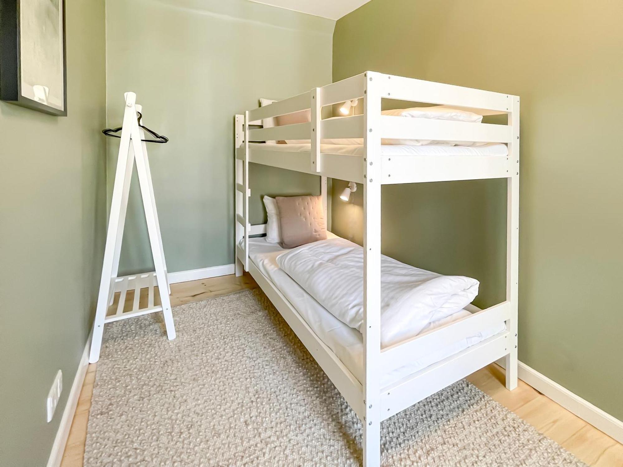 Big 4 Bedroom With Bathtub By Cph Hall Square *