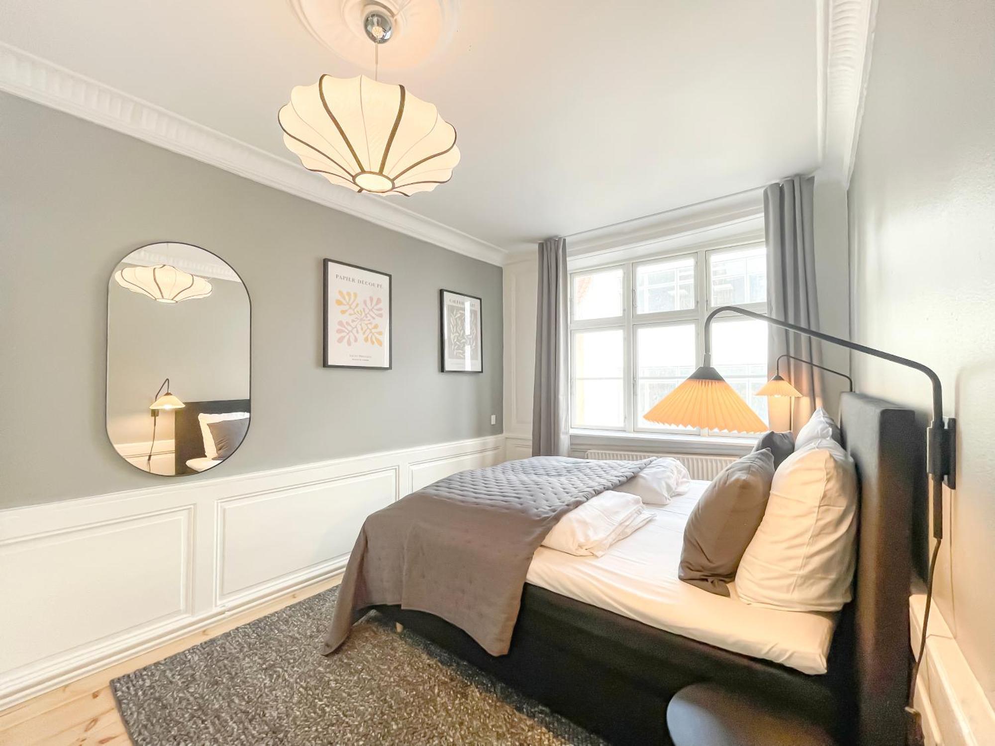Apartment Big 4 Bedroom With Bathtub By Cph Hall Square
