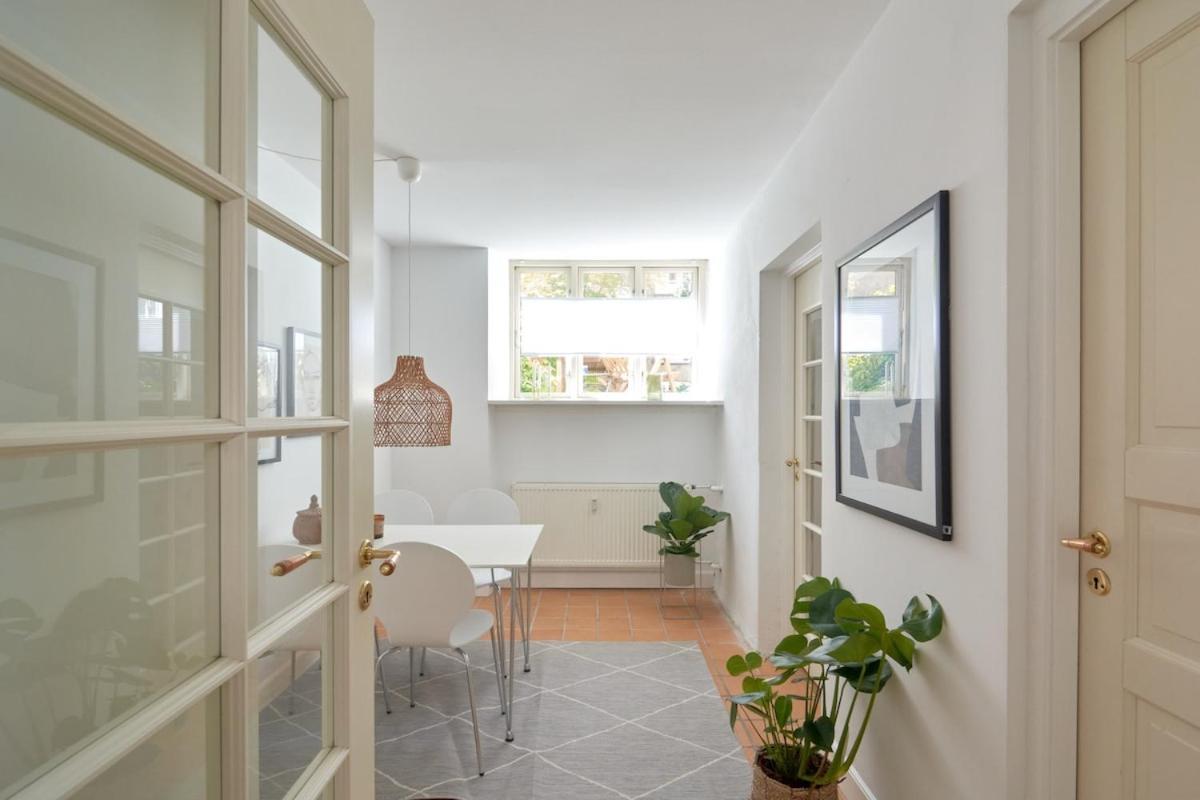 Danish Hygge Close To The Lakes * Kopenhagen