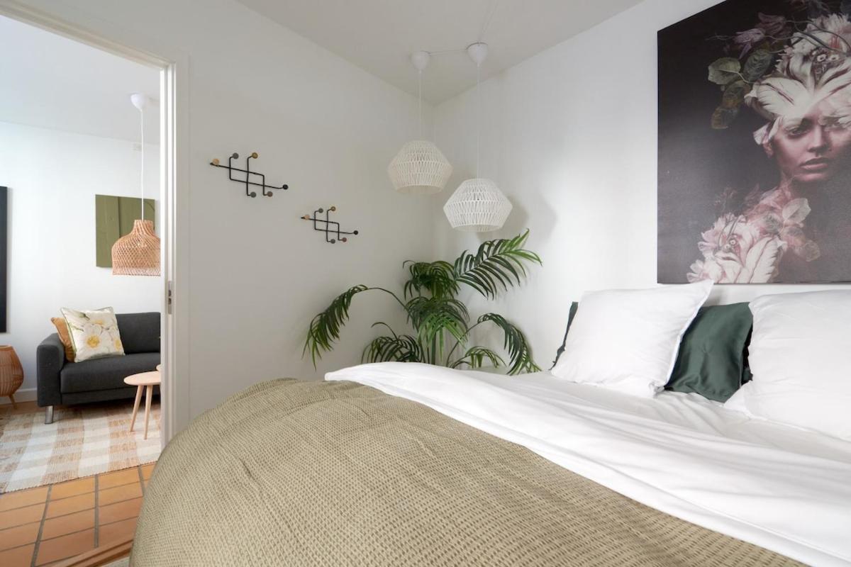 Danish Hygge Close To The Lakes Kopenhagen