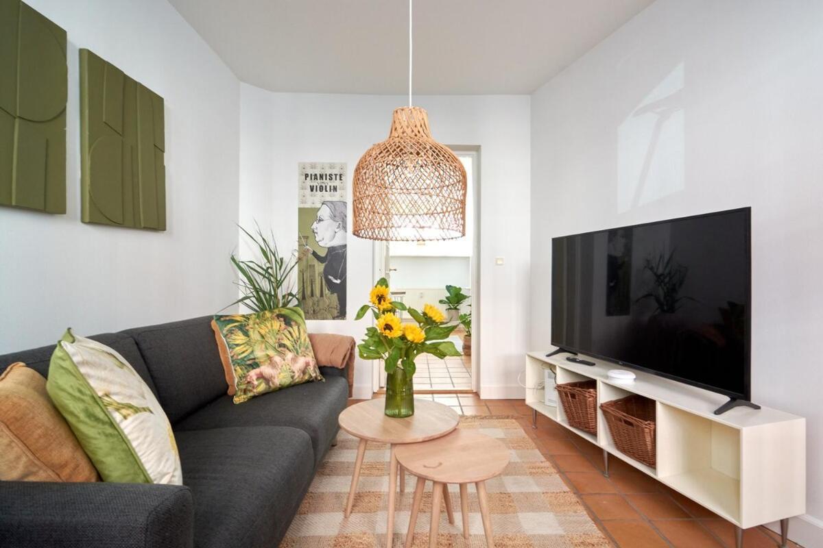 Apartment Danish Hygge Close To The Lakes
