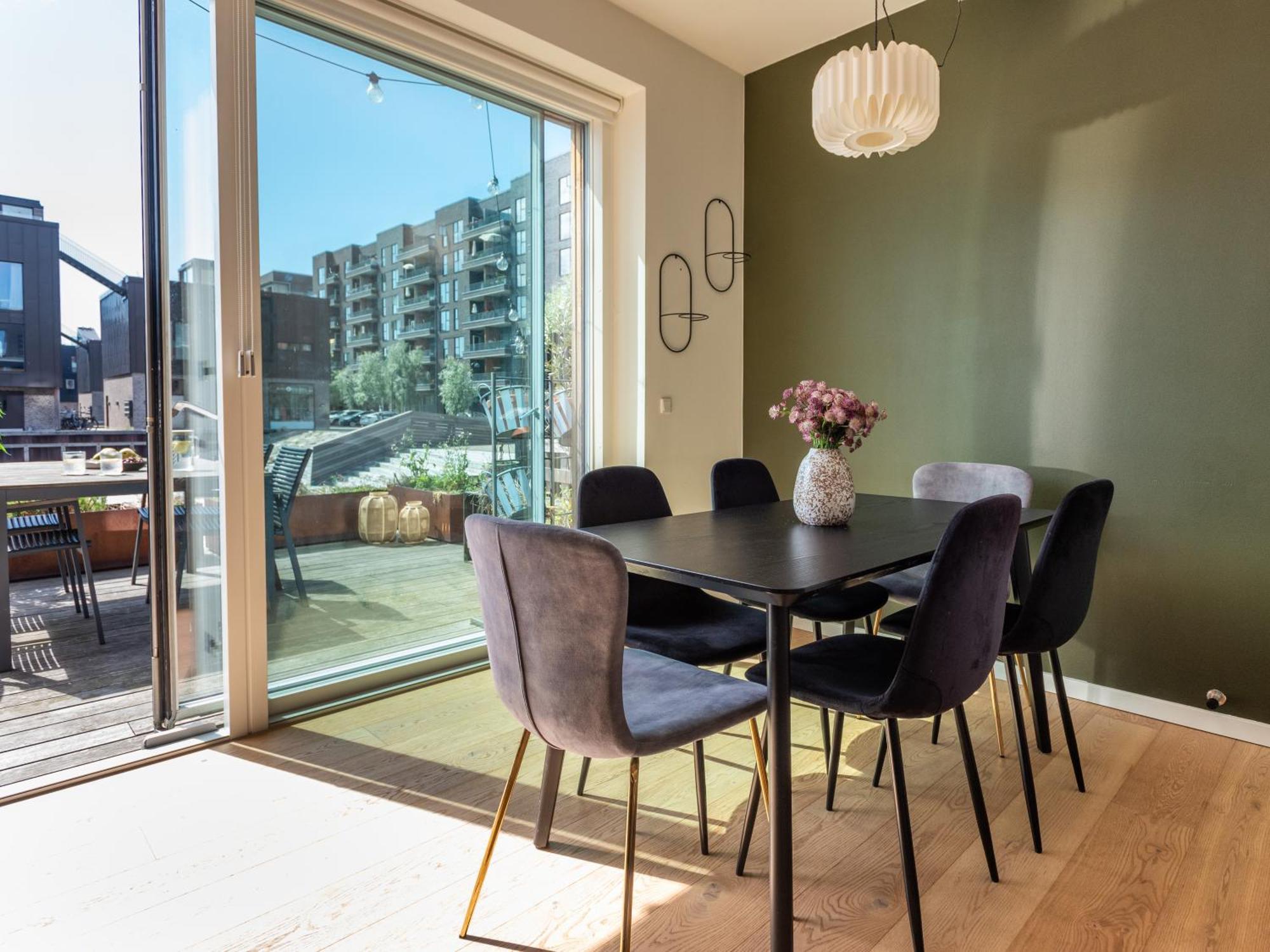 Sanders Pier - Fantastic 3-bedroom Townhouse With Balcony Terrace Copenhagen
