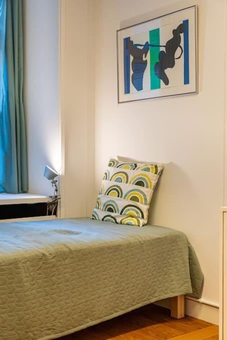 120m2 Near Culture Icons - Historic Fredericiagade Appartement