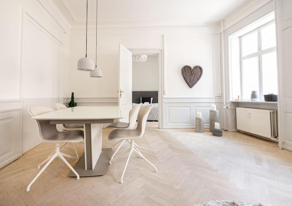 Apartment Kattesundet Charm - Historical Center Copenhagen