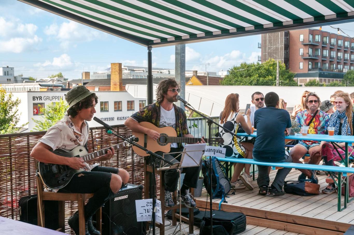 Urban Camper & Bar