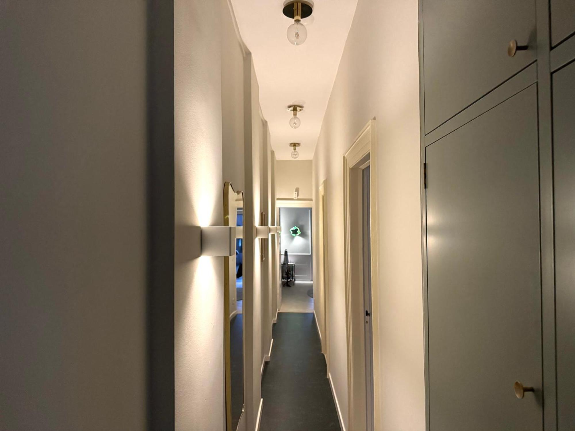 Luxury 'kings Garden View' 260m2 Prime Located Flat *