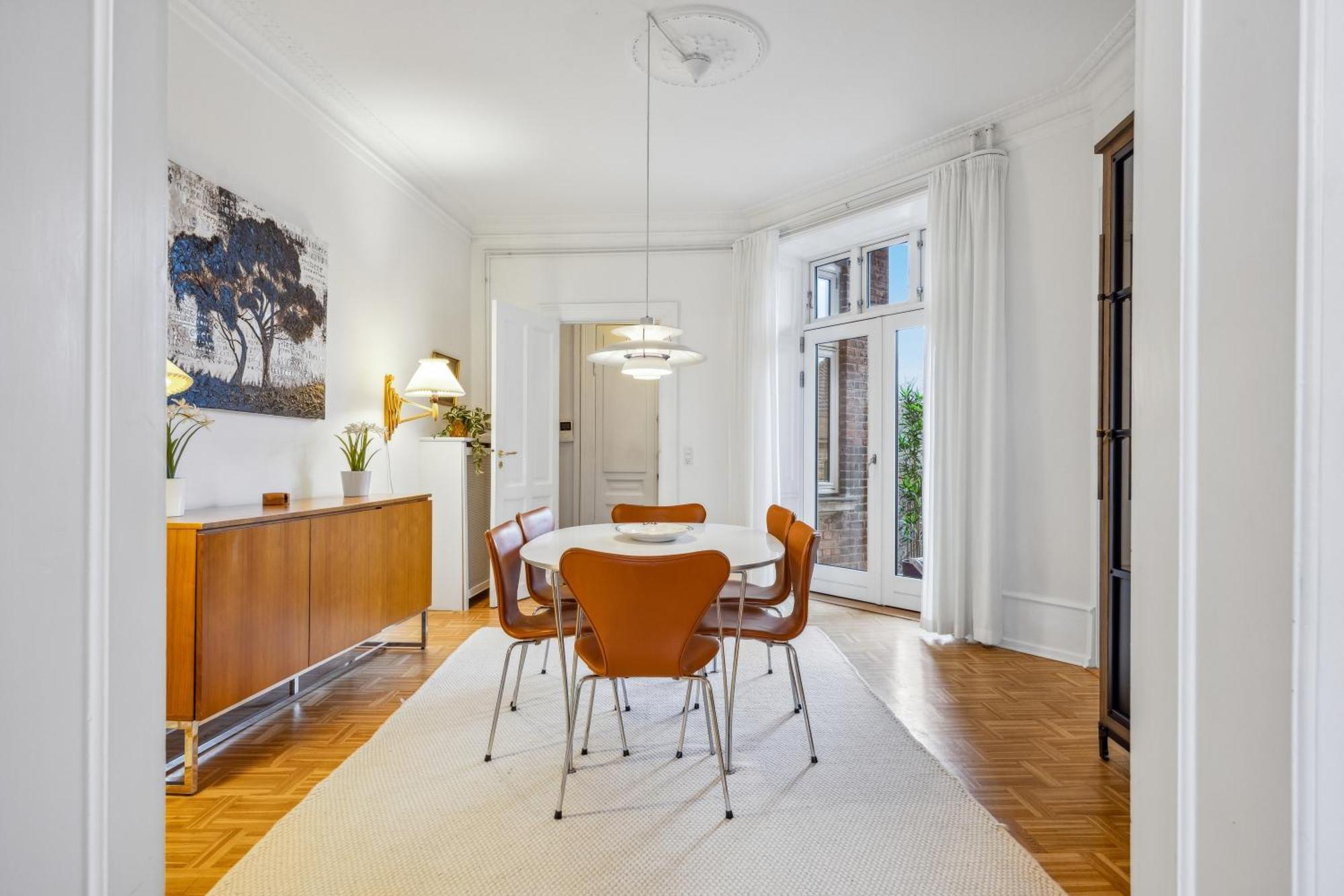 Elegant With Prime Location In Osterbro Apartment *