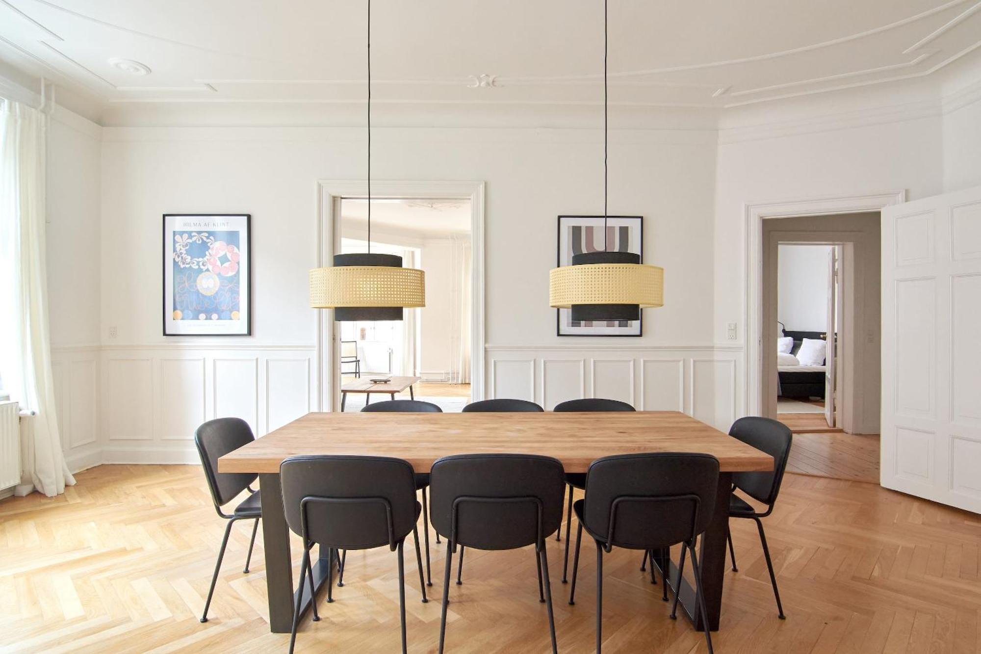 Huge Modern & 2br Loft Apartment *
