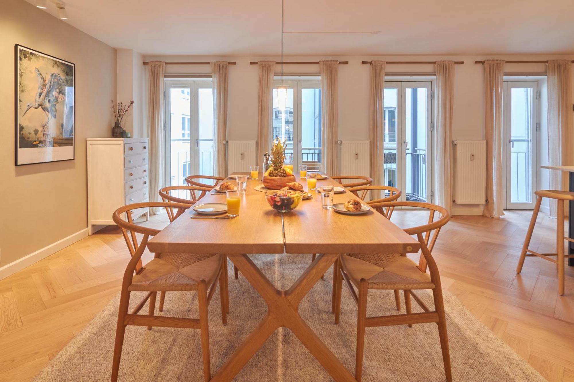 Designer 2 Bedroom With Private Balcony Appartement