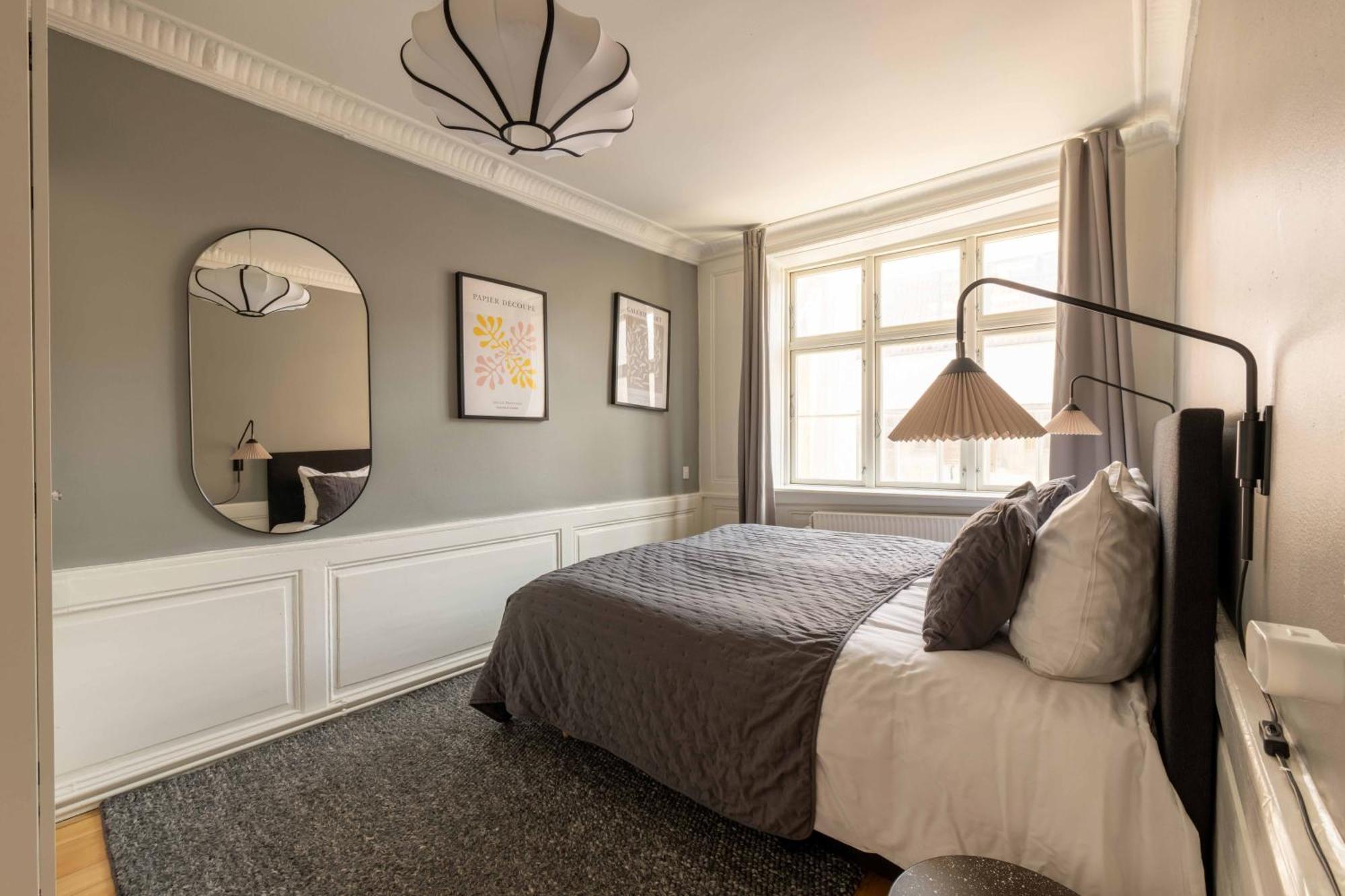 Big 4 Bedroom With Bathtub By Cph Hall Square Apartment