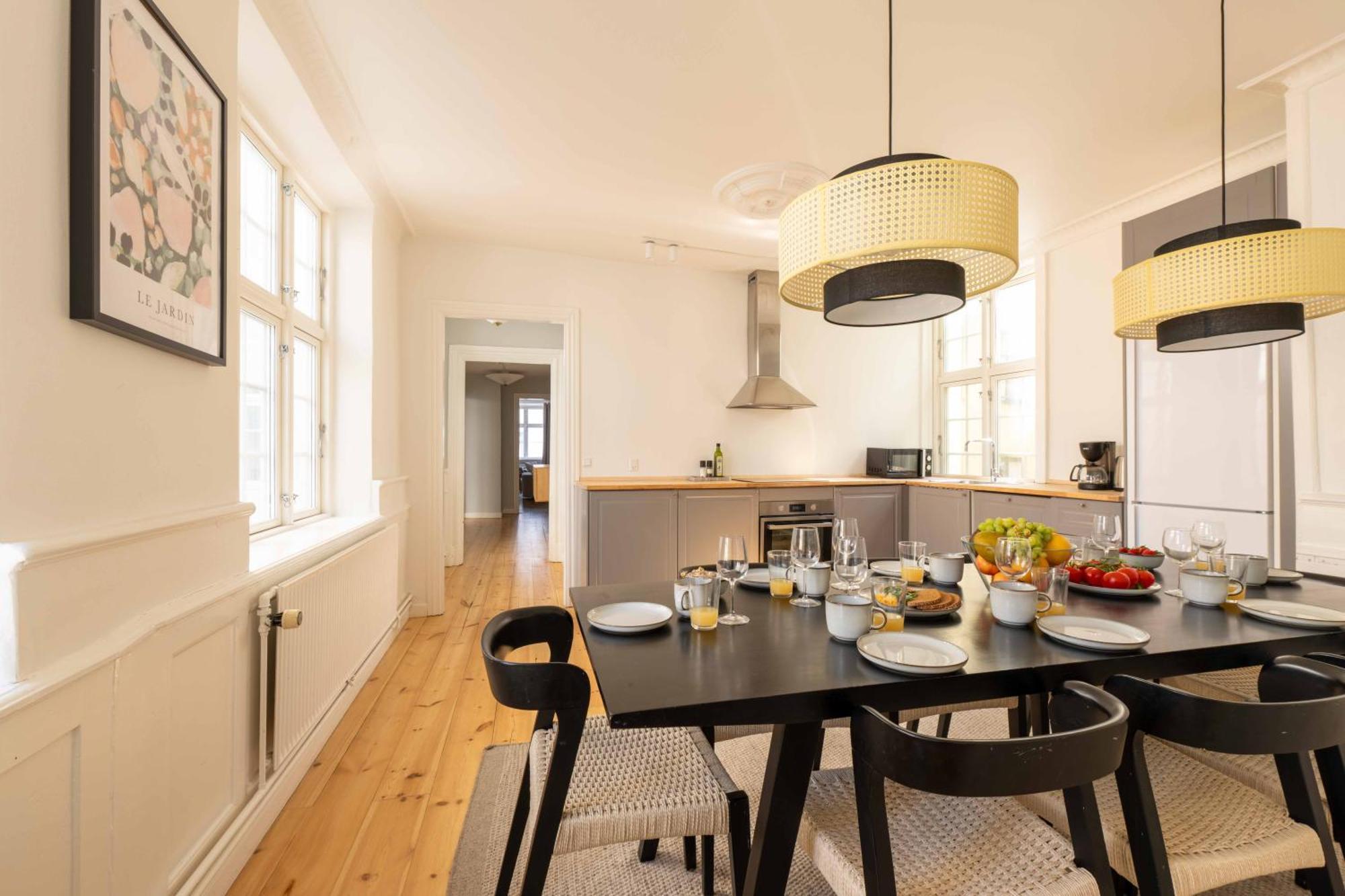 Big 4 Bedroom With Bathtub By Cph Hall Square Apartment Copenhagen