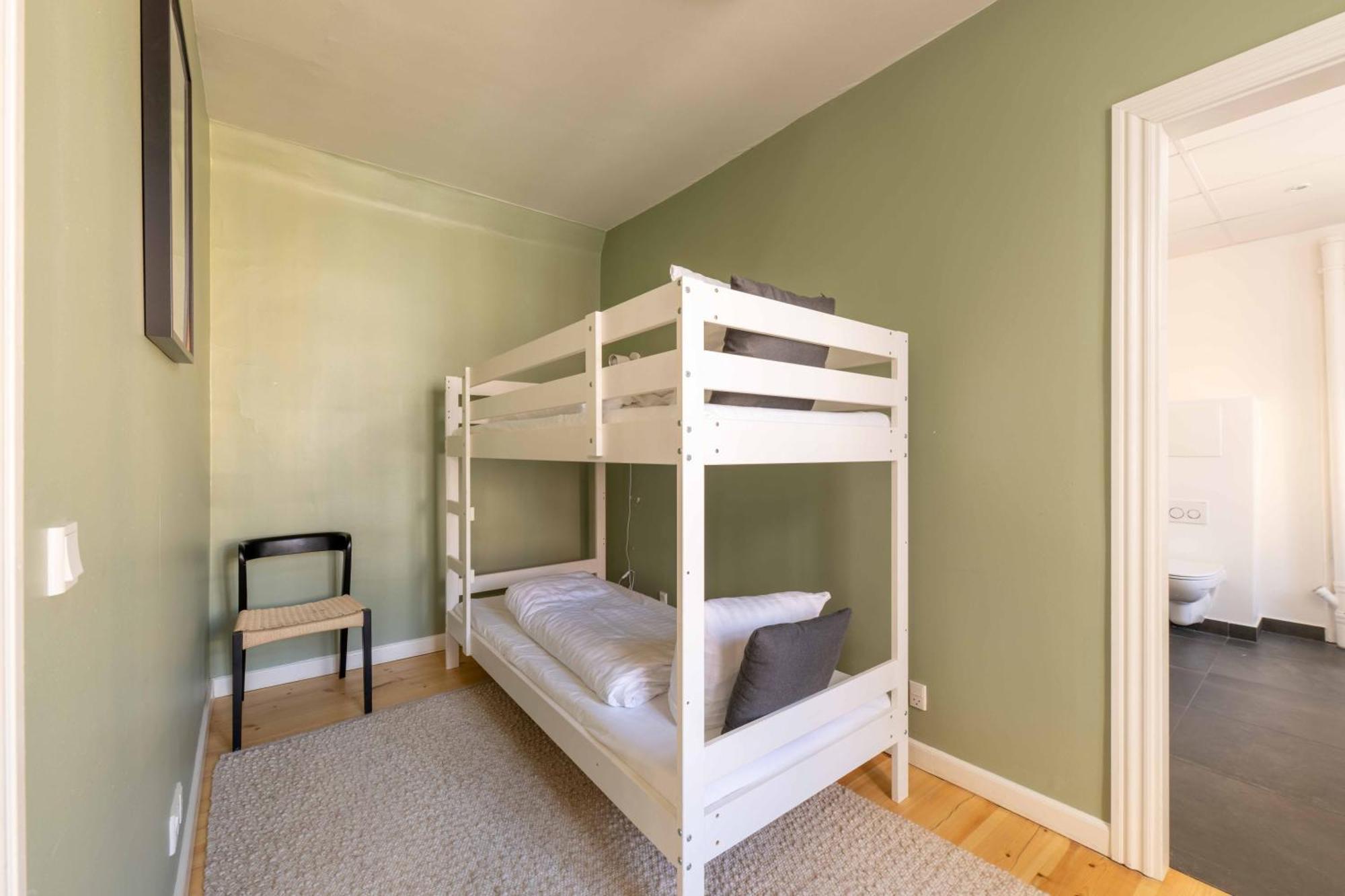 Apartment Big 4 Bedroom With Bathtub By Cph Hall Square Copenhagen