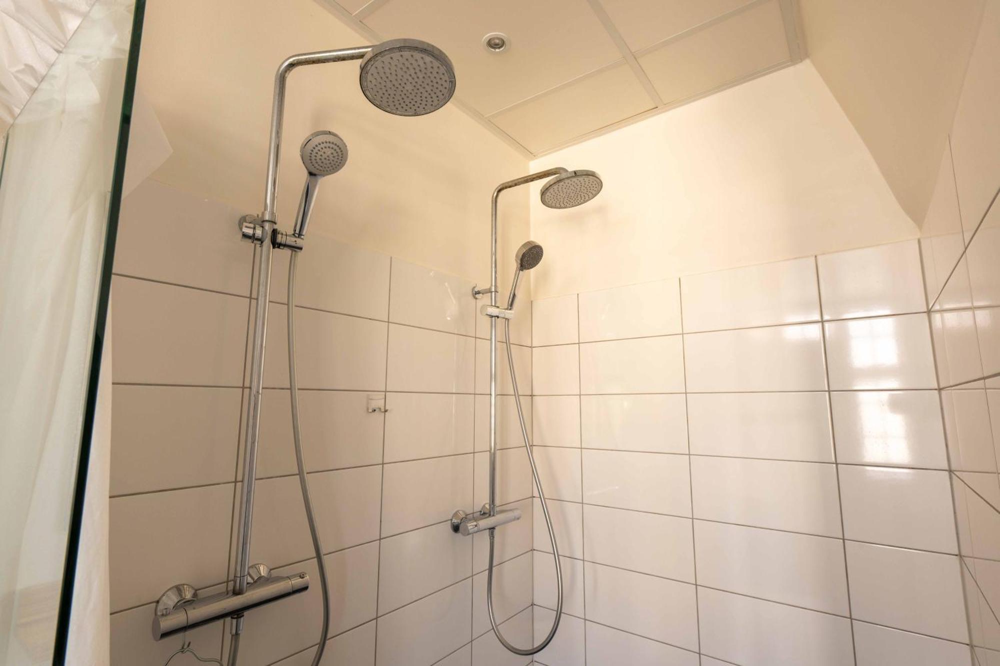 Big 4 Bedroom With Bathtub By Cph Hall Square Apartment