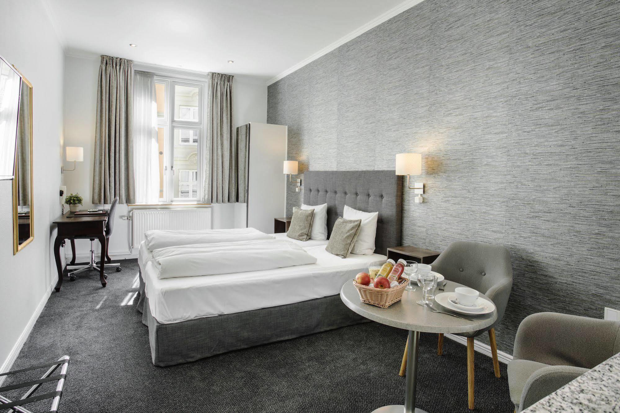 Hotel Tiffany 3*